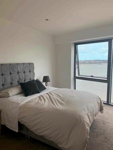 2 Bedroom Flat To Rent In Alexander Tower, Princess Parade, Liverpool, L3