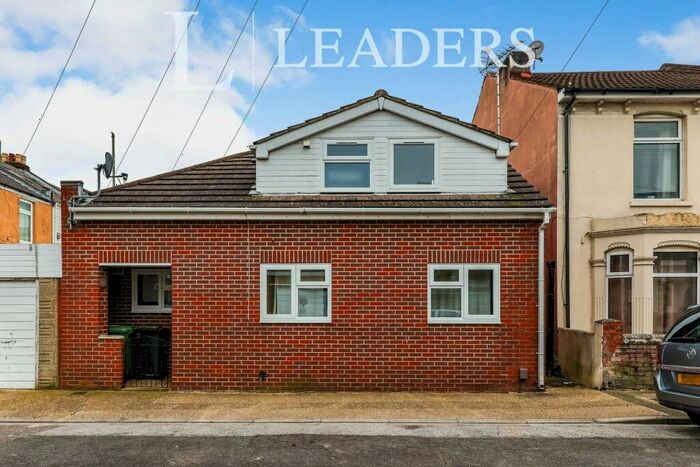 2 Bedroom Detached House To Rent In Paulsgrove Road, Portsmouth, PO2