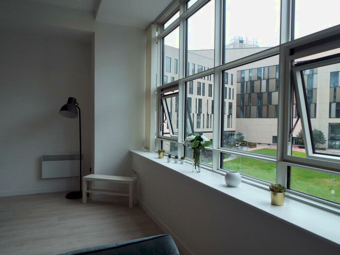 2 Bedroom Flat To Rent In Albion Street, Merchant City, G1
