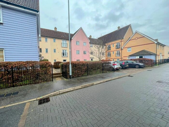 2 Bedroom Flat To Rent In Bramble Road, Witham, CM8