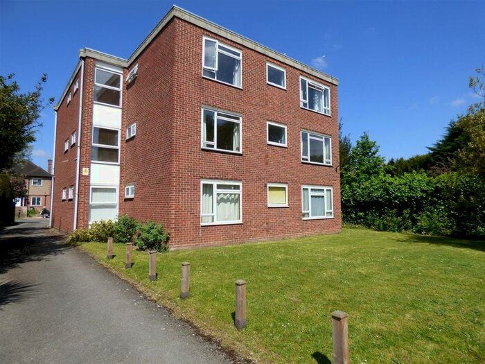 1 Bedroom Flat To Rent In St. Johns Road, Sidcup, Kent, DA14