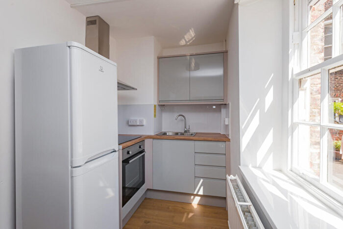 Studio To Rent In Leazes Terrace, Newcastle Upon Tyne, NE1