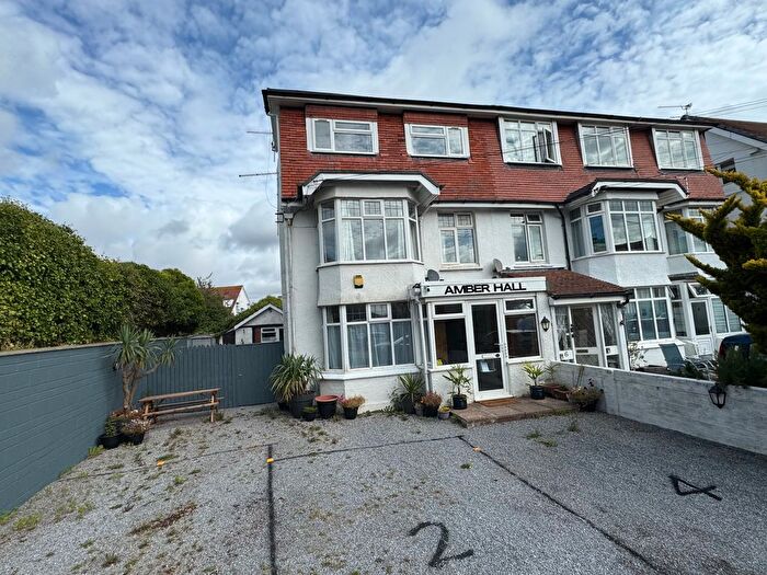 1 Bedroom Flat To Rent In Marine Park, Preston, Paignton, TQ3