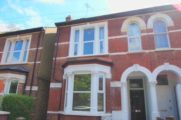 2 Bedroom Maisonette To Rent In Grosvenor Road, Watford, WD17