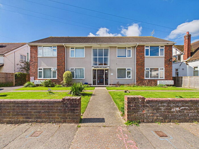 1 Bedroom Flat For Sale In Brooklyn Court, Brooklyn Avenue, Worthing, BN11