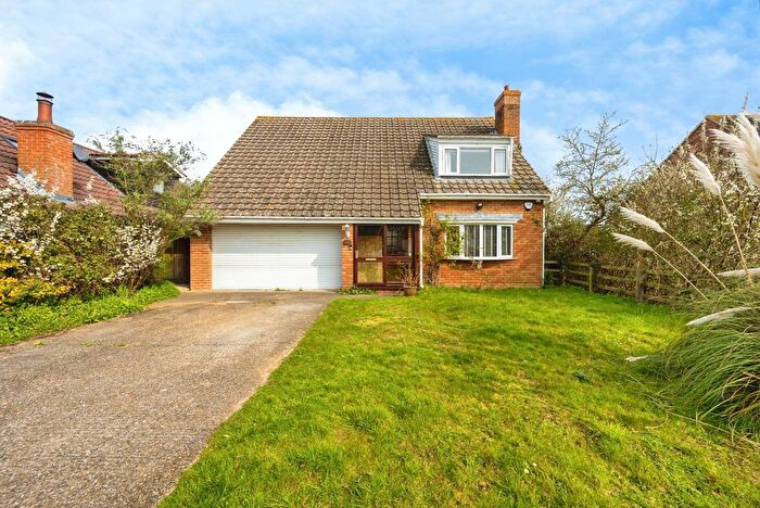 4 Bedroom Detached House For Sale In Ivy Lane, Wilstead, Bedfordshire, MK45