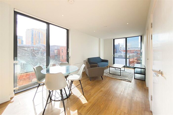 1 Bedroom Apartment To Rent In Mount Yard, Meadowside, M4