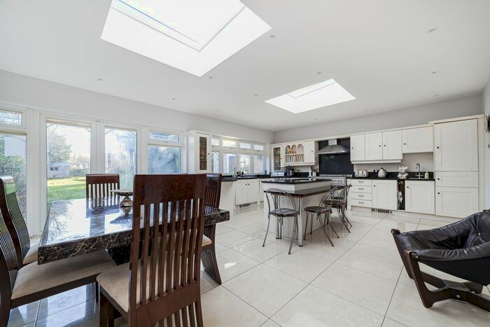 6 Bedroom Detached House To Rent In Beaconsfield Road, Croydon, CR0