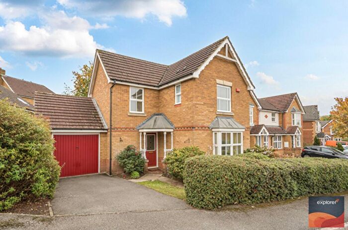 3 Bedroom Detached House For Sale In Yellowhammer Road, Gabriel Park, RG22