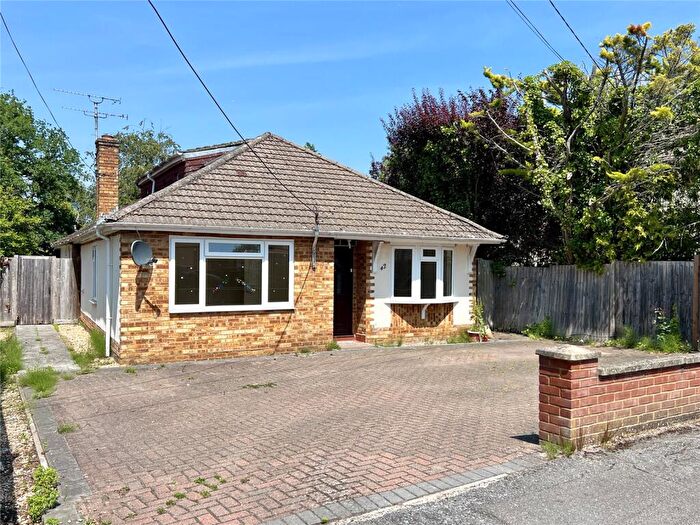6 Bedroom Bungalow For Sale In Wood Street, Ash Vale, Aldershot, Surrey, GU12