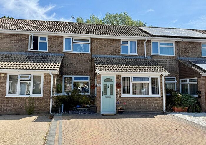 3 Bedroom Terraced House For Sale In Broomfield Road, Whitehill, Hampshire, GU35