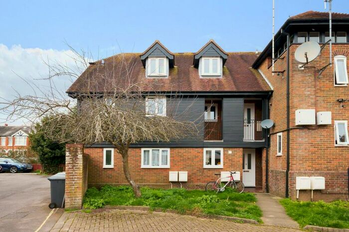 1 Bedroom Flat To Rent In King Alfred Place, St. Bedes Court King Alfred Place, SO23