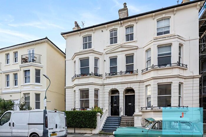 2 Bedroom Apartment For Sale In Hova Villas, Hove, BN3