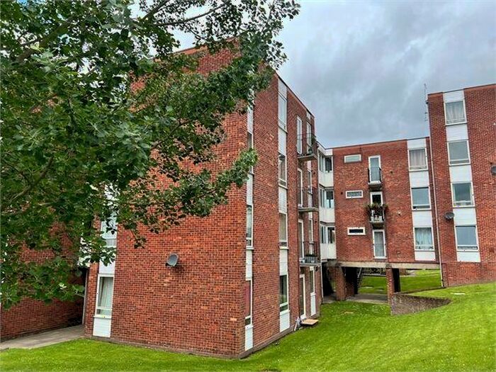 1 Bedroom Flat To Rent In Bentleigh Court, Greenstead Road, Colchester, CO1