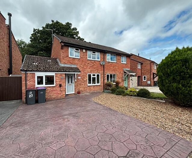 4 Bedroom Semi Detached House For Sale In Forest Close, Ola, TF5