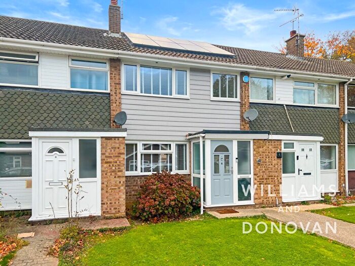 3 Bedroom Terraced House For Sale In The Rundels, Thundersley, SS7