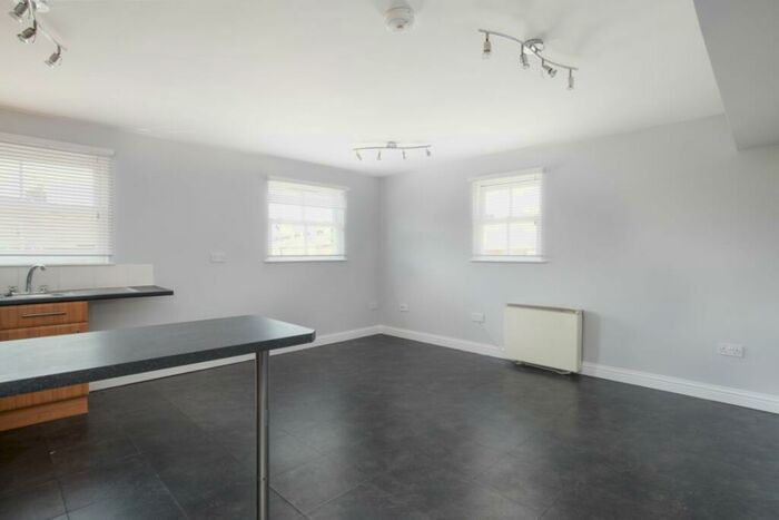 1 Bedroom Flat To Rent In Orchard Ave, Deal, CT14