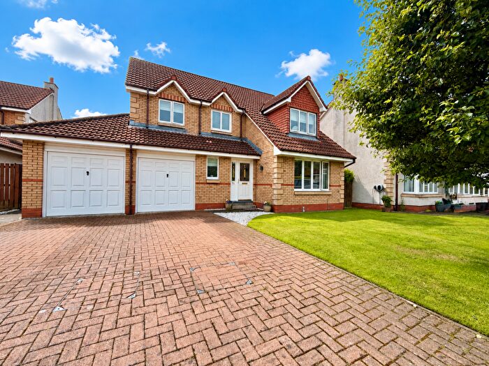 4 Bedroom Detached House For Sale In Inch Colm Avenue, Larbert, FK5