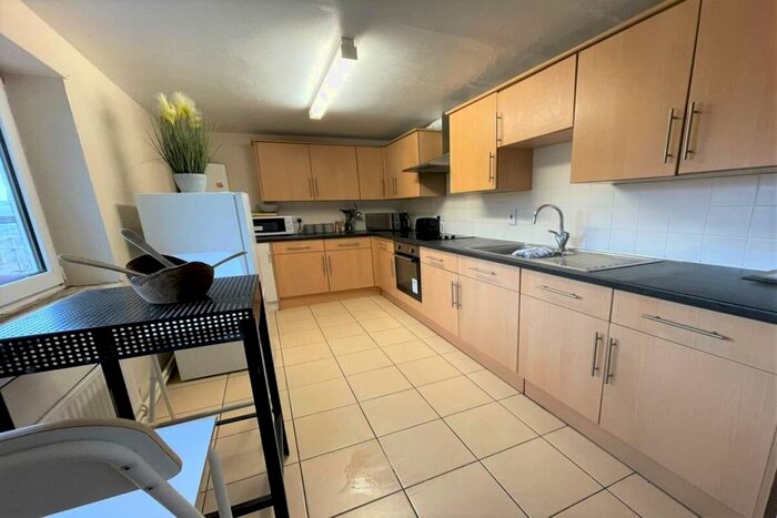 3 Bedroom Flat To Rent In Dartmouth Crescent, Brighton BN2