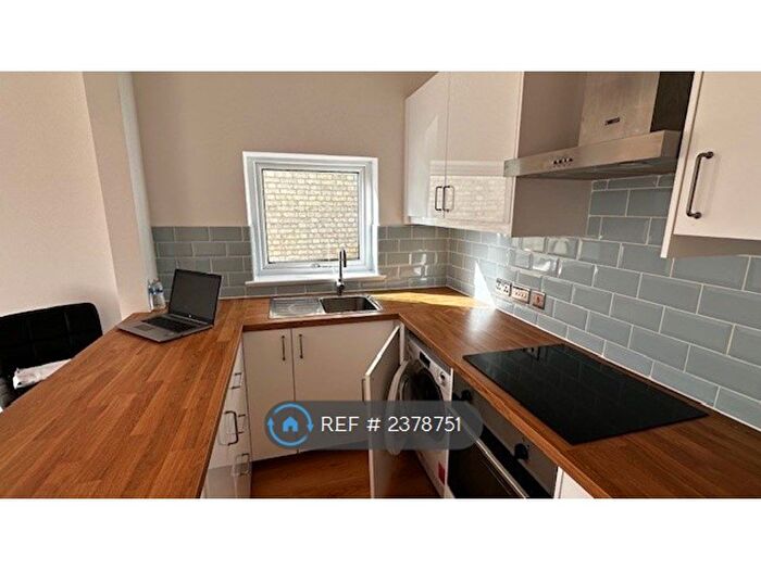 2 Bedroom Maisonette To Rent In Hitchin Road, Stotfold, Hitchin, SG5