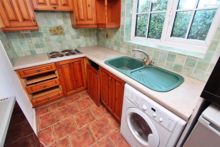1 Bedroom Cottage For Sale In Broad Oak Lane, Staining, Blackpool, FY3