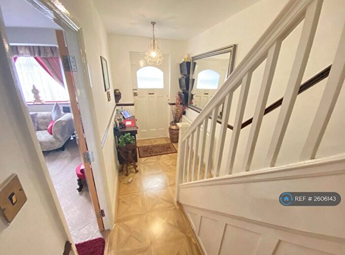 4 Bedroom Semi-Detached House To Rent In Morden, Morden, SM4