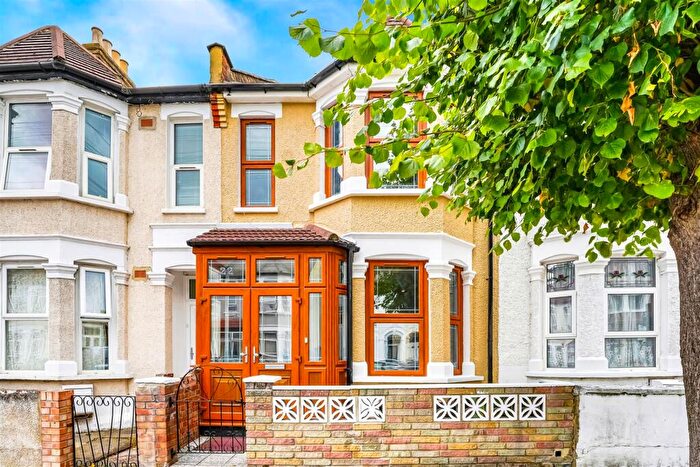 3 Bedroom Terraced House To Rent In East AvenueManor ParkLondon, E12