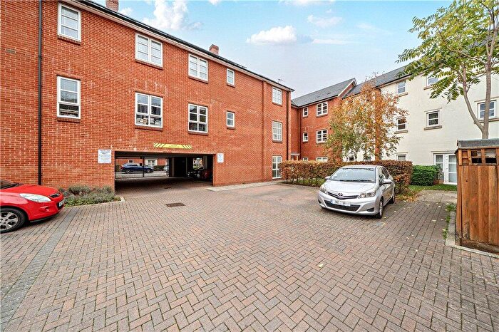 1 Bedroom Flat For Sale In Brickfield Road, Mitcham, CR4