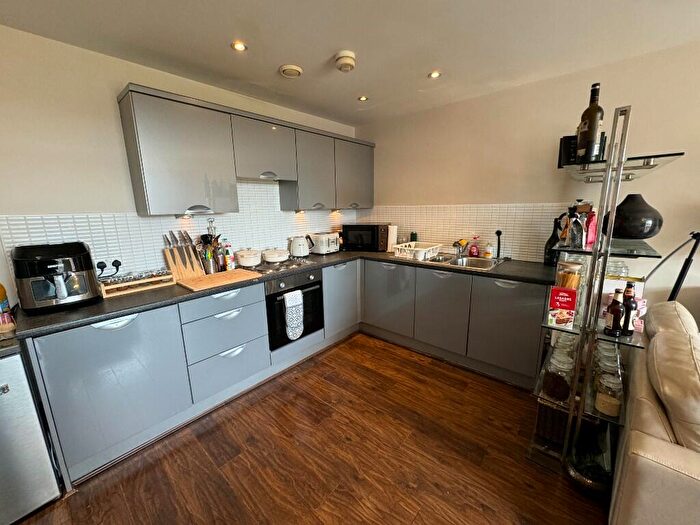 1 Bedroom Apartment To Rent In Bramall Lane, Sheffield, S2