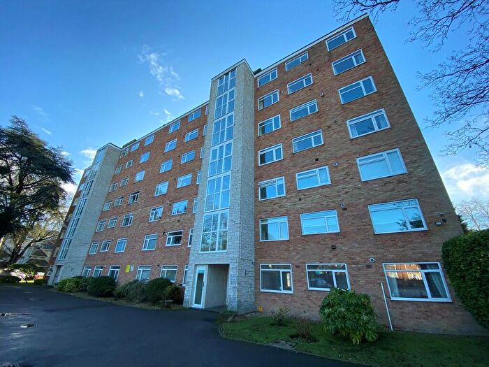 2 Bedroom Apartment To Rent In Cedar Manor, Poole Road, Bournemouth, BH4