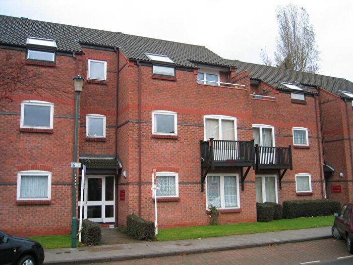 2 Bedroom Flat To Rent In Tonnelier Road, Dunkirk, NG7