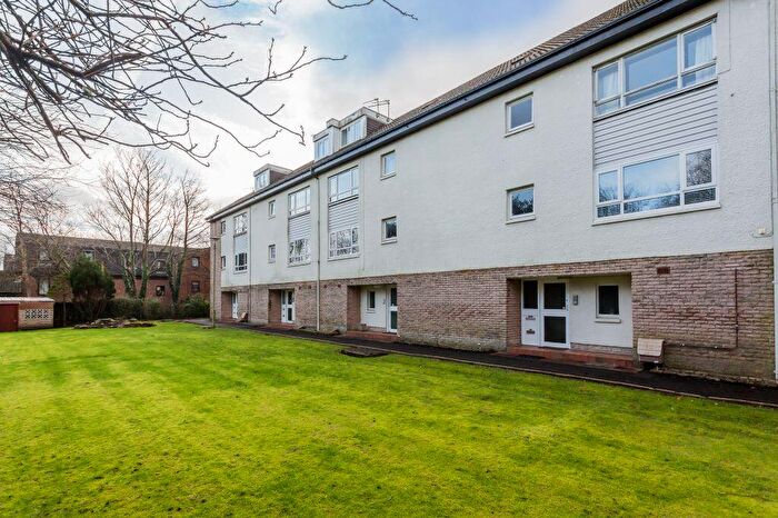 1 Bedroom Flat For Sale In Park View, Paisley, PA2
