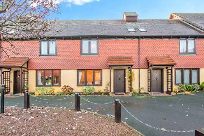 2 Bedroom Semi Detached House For Sale In Berrow Court, Upton-Upon-Severn, Worcester, WR8