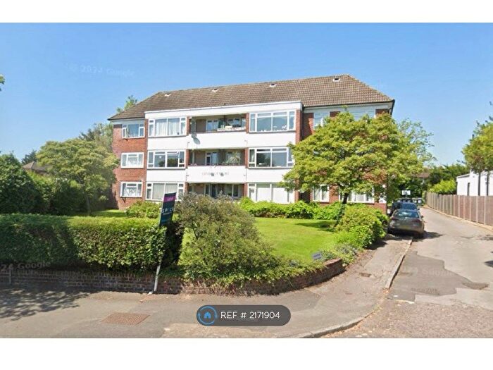 2 Bedroom Flat To Rent In Linden Court, London, NW7