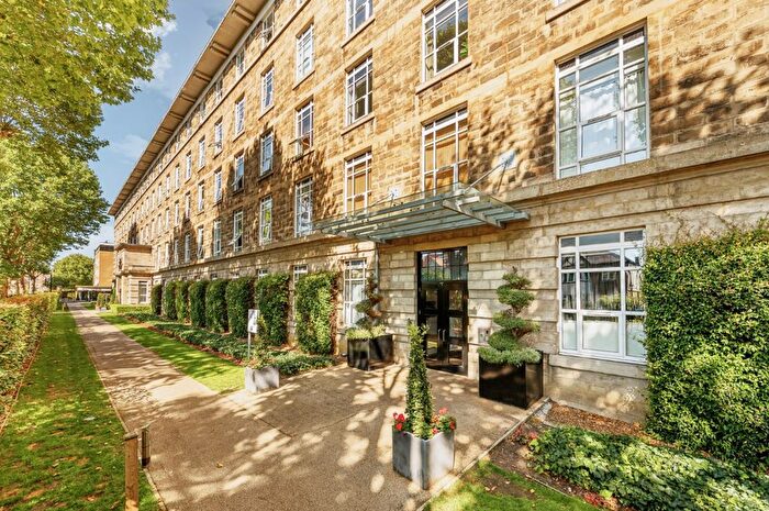 Studio To Rent In Bromyard House, Bromyard Avenue, W3