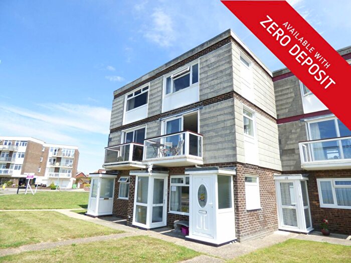 2 Bedroom Apartment To Rent In Marine Parade East, Lee-on-the-Solent, PO13