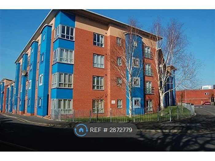 2 Bedroom Flat To Rent In Leicester Court, Preston, PR1