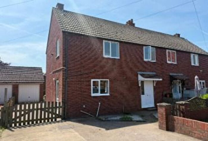 3 Bedroom Semi-detached House To Rent In Fairfield, Rawcliffe Bridge, DN14