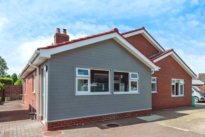 2 Bedroom Detached House For Sale In Roydon Hall Drive, Creeting St. Peter, Ipswich, IP6