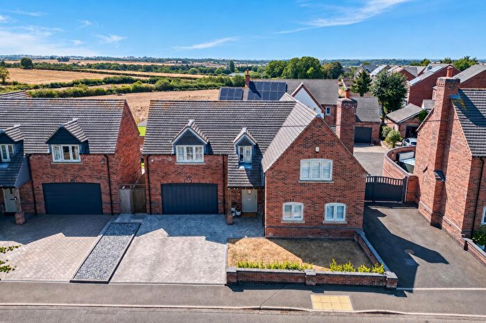4 Bedroom Detached House For Sale In School Street, Oakthorpe, DE12