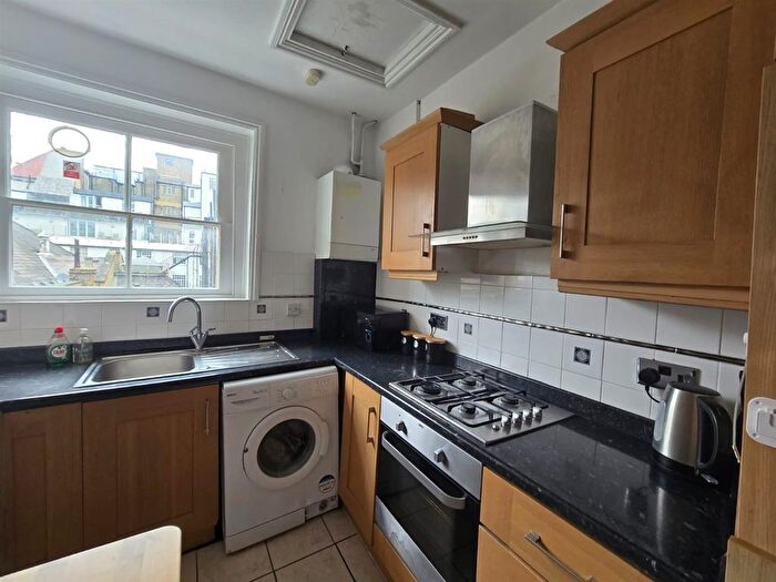1 Bedroom Flat To Rent In Upper Berkeley Street, London, W1H