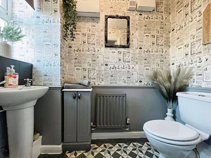 3 Bedroom Terraced House For Sale In Maple Walk, Bolton, BL3