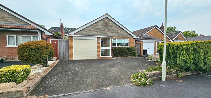 2 Bedroom Bungalow For Sale In Wildacres, Wollaston, Stourbridge, DY8
