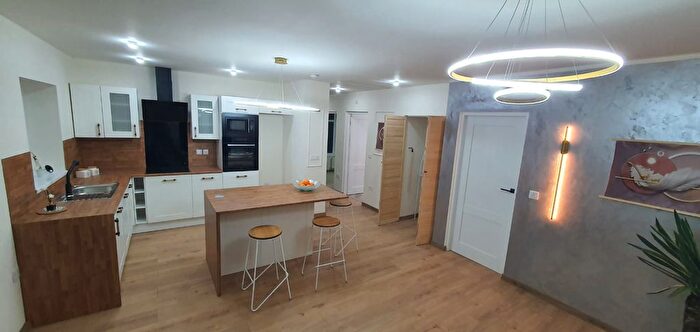 3 Bedroom Bungalow For Sale In Fosse Road, East Stoke, Newark, NG23