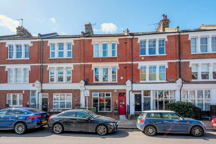 1 Bedroom Flat To Rent In Felsham Road, Putney, London, SW15
