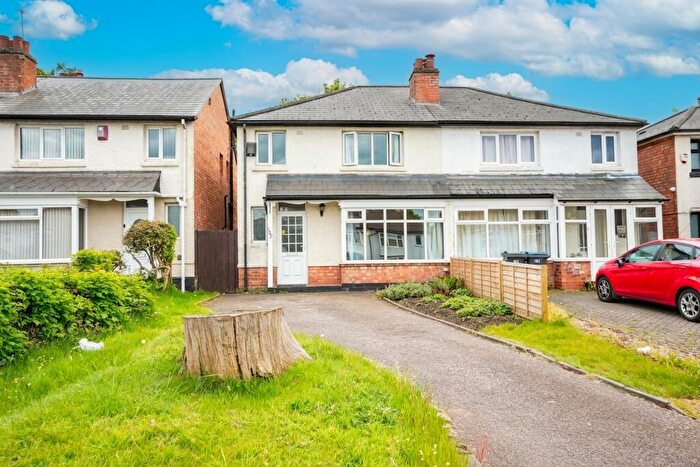 3 Bedroom Semi Detached House To Rent In Solihull Lane, Birmingham, B28