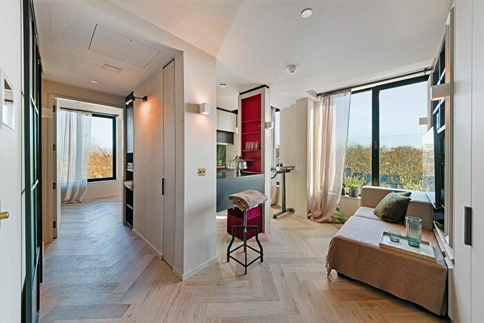 1 Bedroom Apartment To Rent In Dandi Brondesbury, Wilesden Lane, London, NW6