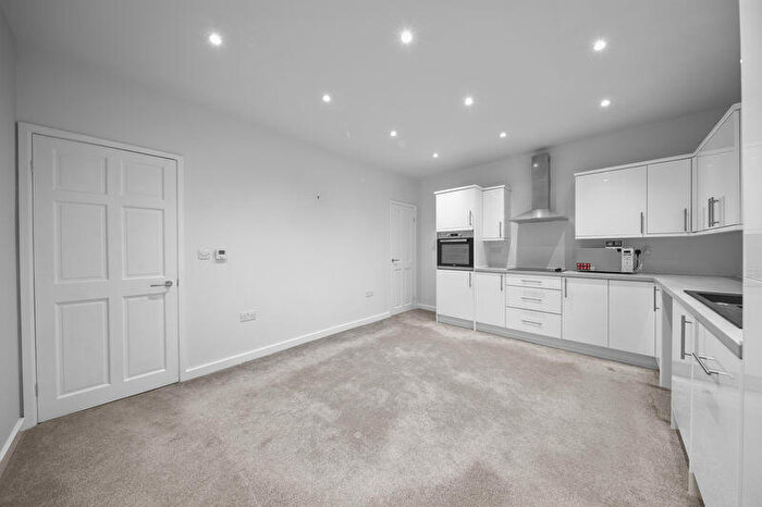 2 Bedroom Terraced House For Sale In Church Street West, Brampton, Chesterfield, S40 - Photo 11