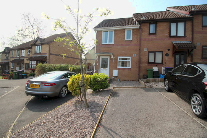 2 Bedroom End Of Terrace House To Rent In Heather Court, Ty Canol, NP44