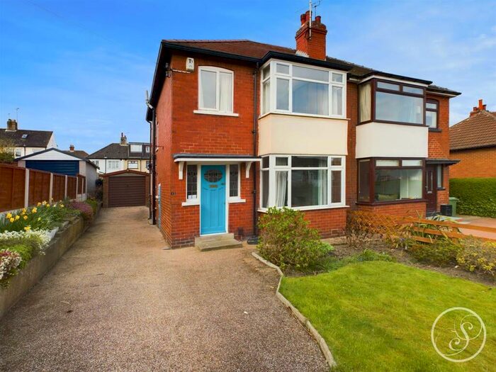 3 Bedroom Semi-Detached House To Rent In Valley Drive, Leeds, LS15